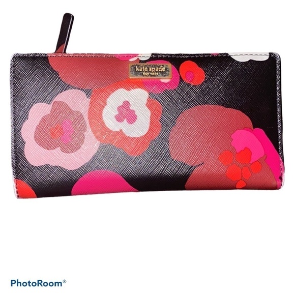 Kate  spade ♠️ floral patterned wallet - Picture 1 of 13